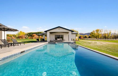 Studio Pool House by Xquisite Rentals - Photo 1