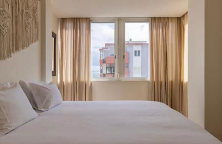 Sunny Horizon Retreat by LovelyStay - Foto 7