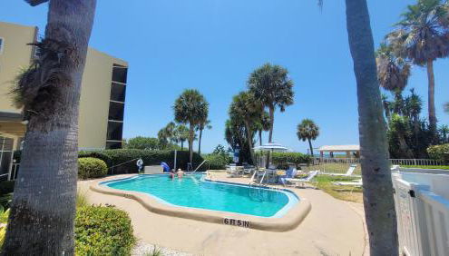 Beach Front Condo Paradise. Ground Floor.Studio. - Foto 2