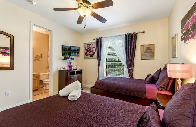 Stunning Large 7 bed Home With Private Pool, Spa, Balcony, Cinema Room, Fitness Suite and Able to see the Disney Fireworks - 467 - Foto 13