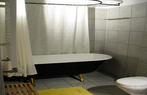 Apartment with large covered terrace, in small residence with swimming pool - Foto 110