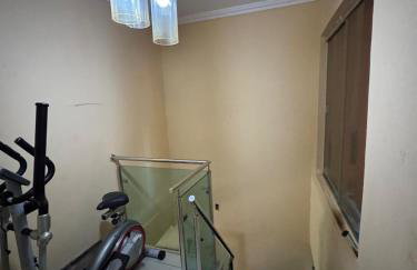 CASA DE DOIS PAVIMENTOS COM SUITEs - Foto 3