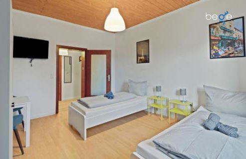 BEGE APARTMENTS WorkLounge - Photo 3