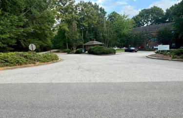 Lakefront Condo - King Bed Full Kitchen - Foto 23