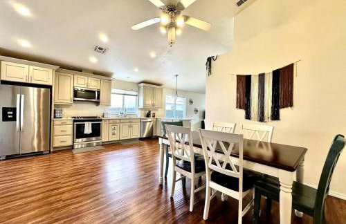 King Bed Retreat, Pet-Friendly, Rancho Cordova - Foto 3