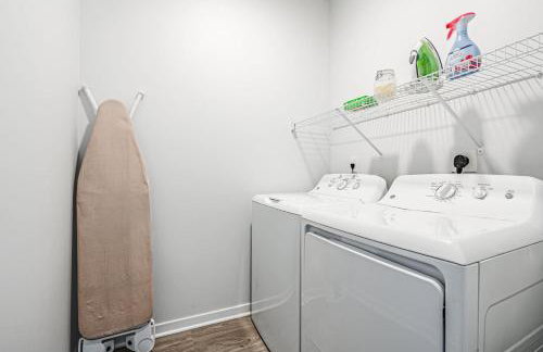 Affordable 2-Bedroom Fishers Pool View - Foto 53