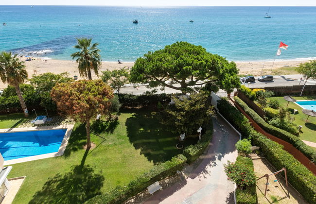 3 bedroom Apartment in Sant Vicenç de Montalt with swimming pool and garden - Photo 5