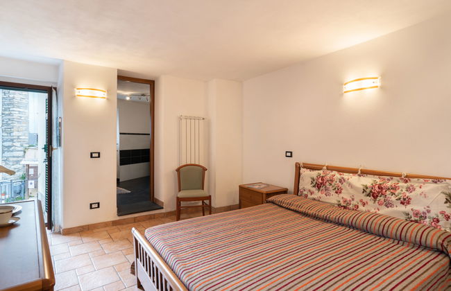 2 bedroom House in Prelà with garden - Photo 32