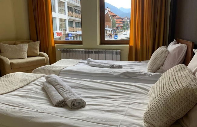 Room-granat Double Room 1- Next to Gondo - Foto 6