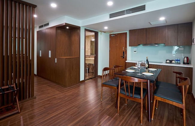 Netland Westlake Legacy Suites - Photo 21