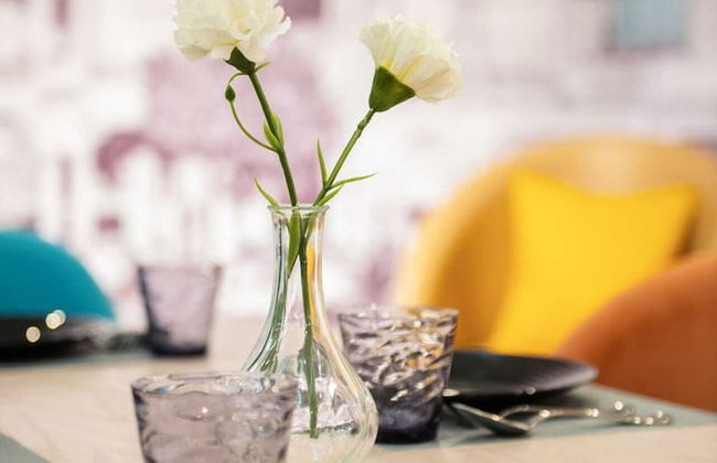 Xuru Stays I Waterfront Designer 2BR - 5 min to Airport - Foto 23