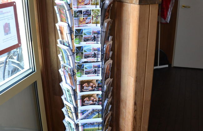 Bungalow in 's-gravenzande With Nautical Charm - Photo 4