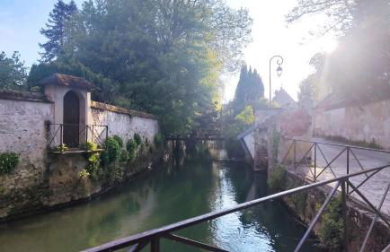 Romantic Room - Studio Jardin - Proche Disneyland Paris - Foto 35