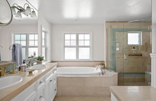 4br Beach House Steps from Beach with AC Parking BBQ - Foto 54