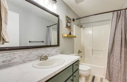 Family-Friendly Home with Fire Pit in Bend! - Photo 16