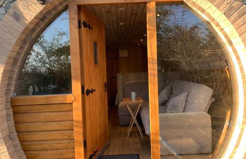 Luxury Pod-Sleeps 2-Hot Tub-Pets-Garden - Foto 29