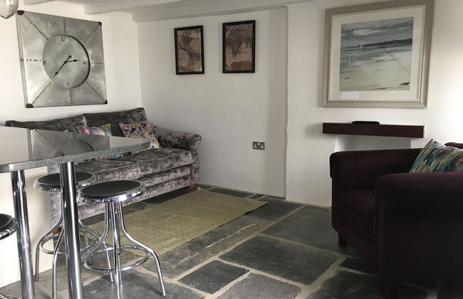 The Padstow Cottage - Coswarth House - Photo 6