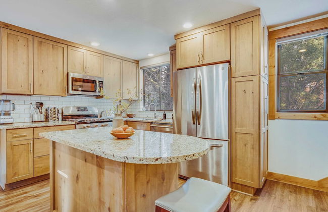 Arroyo by Avantstay Peaceful Mountain Townhouse w/ Large Private Balcony - Photo 9