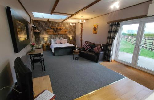 The Hideaway with hot tub - Foto 10