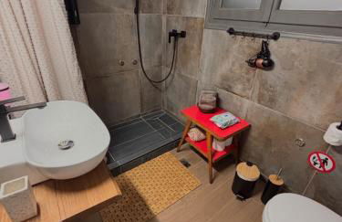 The Local Pin House - Ευρύχωρη μονοκατοικία, Λαμία - Photo 29