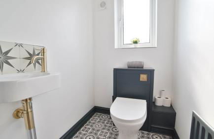 Spacious and Lovely 3-bed Home in Sleaford by Renzo, Driveway, Sleeps 6! - Foto 25