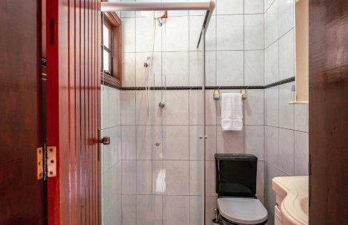 Refúgio e diversão para FAMÍLIAS a 60 min de SP - Piscina, Churrasqueira, wifi 300Mbps - PETFRIENDLY - Foto 35