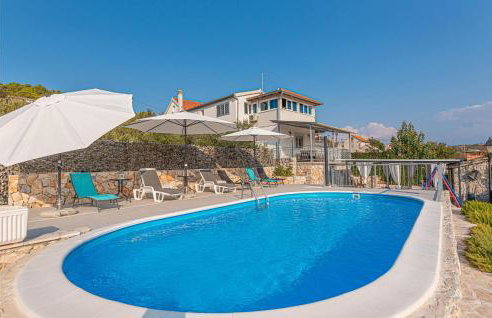 Four-Bedroom Holiday Home In Primosten - Foto 1