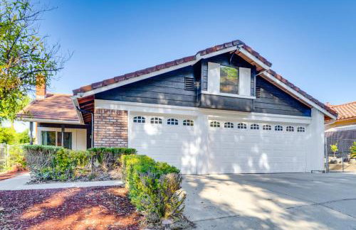 Water-View Home w/ Hot Tub in Lake Elsinore! - Foto 25