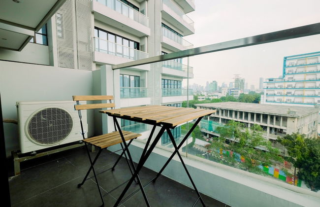 Monas View Studio Apartment at Capitol Suites - Foto 17