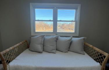 Waterfront Designer Retreat! Stunning Sunsets! Less than 5 minutes to the beach! - Foto 38