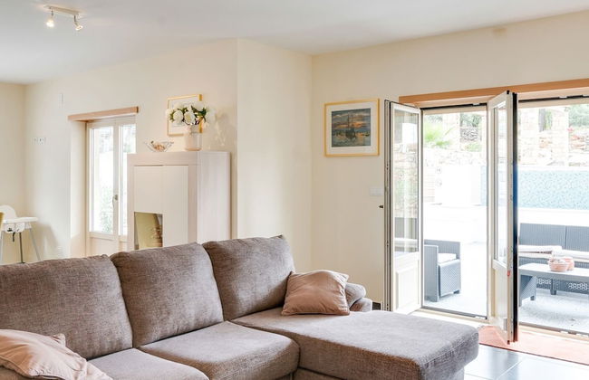 Modern Holiday Home in Lisbon With Private Pool & Jacuzzi! Ncasa Aurélie - Foto 10