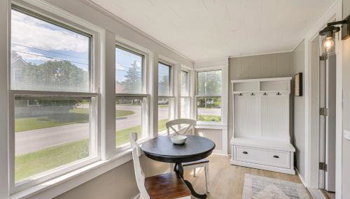 Presque Isle Home with Screened Porch Near River! - Foto 2