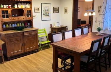 Eifel Landhaus Panoramablick unter der Burg Olbrück mit Sauna Hottub großer Terrasse und Garten Ideal für Familien - Foto 10