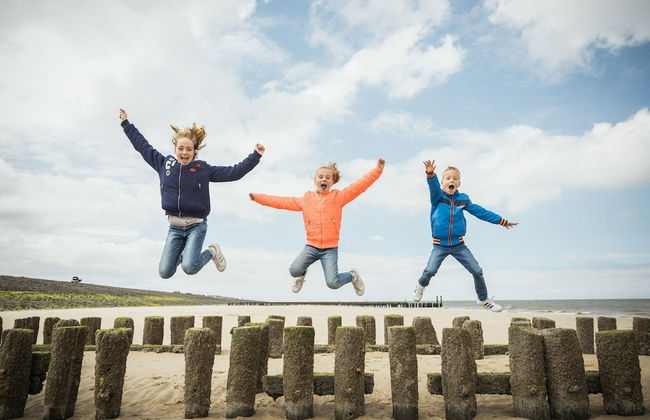 Lodge in Nieuwvliet Bad Near the Beach - Photo 28