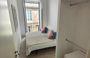 Rua Nova Apartment 28, 3 Dormitorios, WIFI, PS4 y Netflix, a 200m Catedral - Foto 14