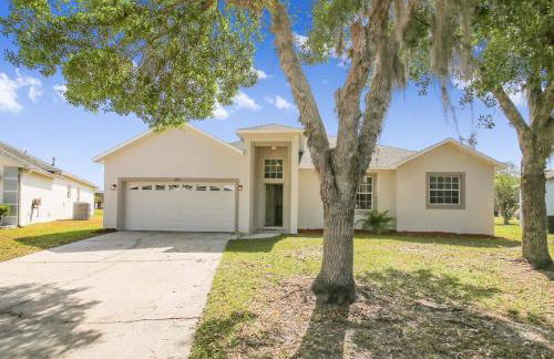 CozyCove near Disney Universal Pool Home Sleeps 10 - Foto 9