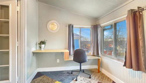 2BR Family Charmer Duplex near Drake - Foto 4