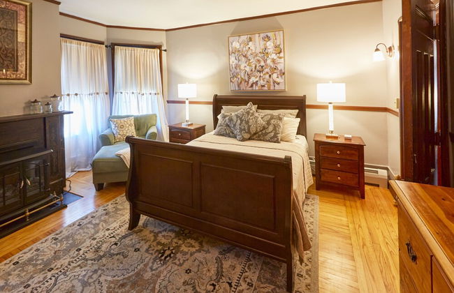 Home Near Hiking Biking w Hottub 6 Bedrooms - Foto 19