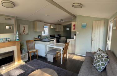 Cosy cabin in Milford on Sea Full Passes included - Foto 17