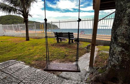 Casa em Itapema pé na areia, de frente ao mar - Foto 10