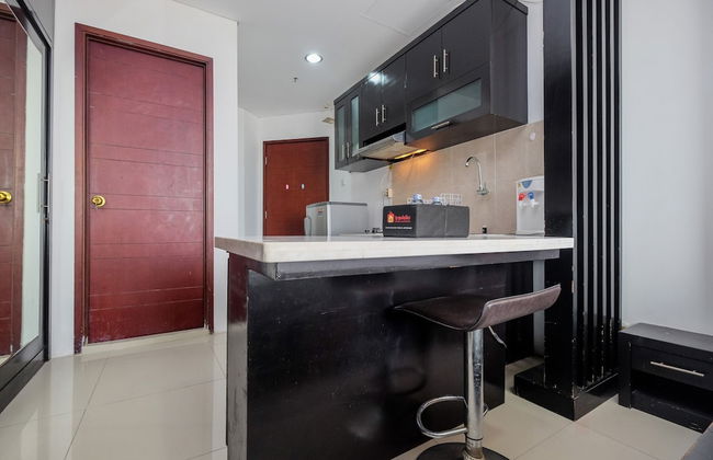Cozy And Tidy Studio Apartment Mangga Dua Residence - Photo 5