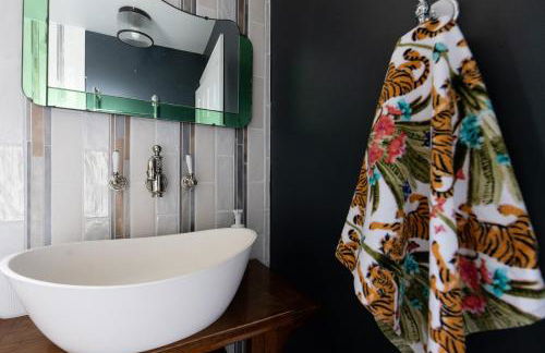 CLIFTON BANK - Characterful & Cosy Home in Buxton, Peak District - Photo 25