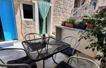 Manor house Aman - Photo 40