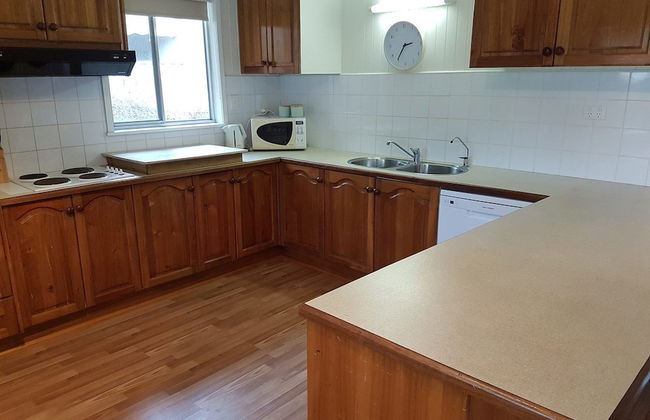 53 Honeysuckle in Silverleaves - Foto 7