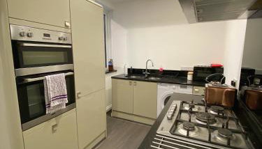 A spacious & modern 3-bed home - Foto 4, stove, pet friendly, toaster, minibar