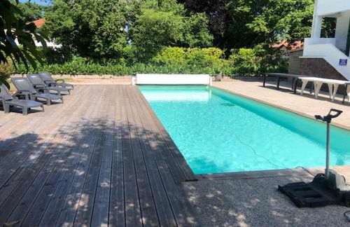 Maison Art Deco-5 salles de bains, 1 suite, piscine, clim, parking - Foto 41