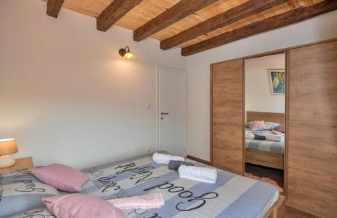 Gorgeous Home In Ricice With Lake View - Foto 29