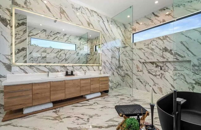 Sleeps 20 7-bedroom Villa w/ Pool, Putting Green & Hot Tub Bravo Villa #11 by Avantstay - Foto 44