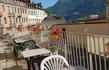 STUDIO 5 personnes N7 LUZ SAINT SAUVEUR draps et serviettes fournis - Foto 17