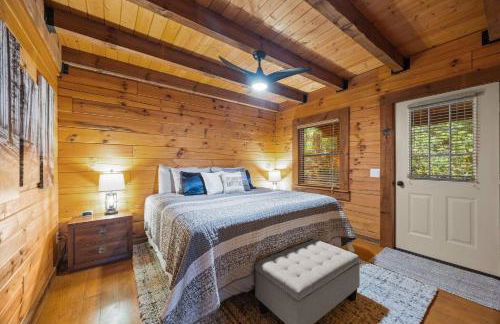 Cozy Maggie Valley Hot tub cabin - Foto 14